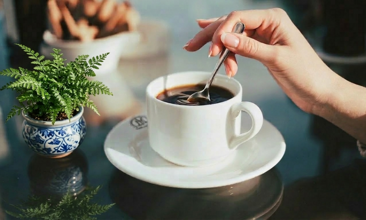 Nghiên cứu Harvard chỉ ra sự “thần kỳ” của tách cà phê sáng - Ảnh 1.