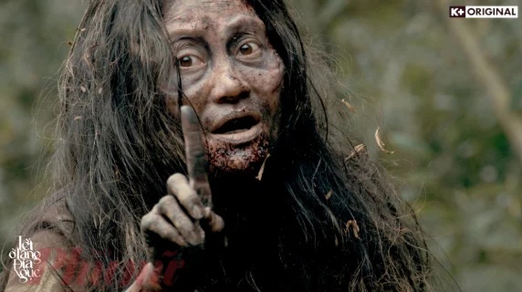  NSƯT Hạnh Th&uacute;y trở th&agrave;nh "tr&ugrave;m ma quỷ" kỳ b&iacute;, gh&ecirc; rợn - Ảnh 16.