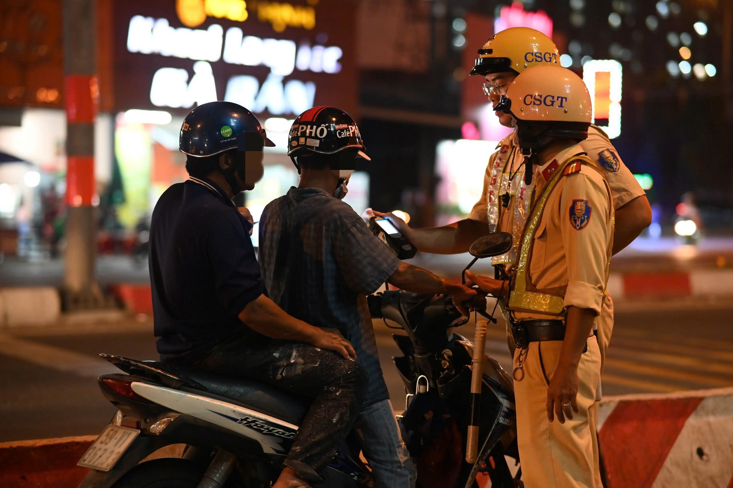 Vi phạm giao thông: Ranh giới phạt tiền - án tù - Ảnh 1.