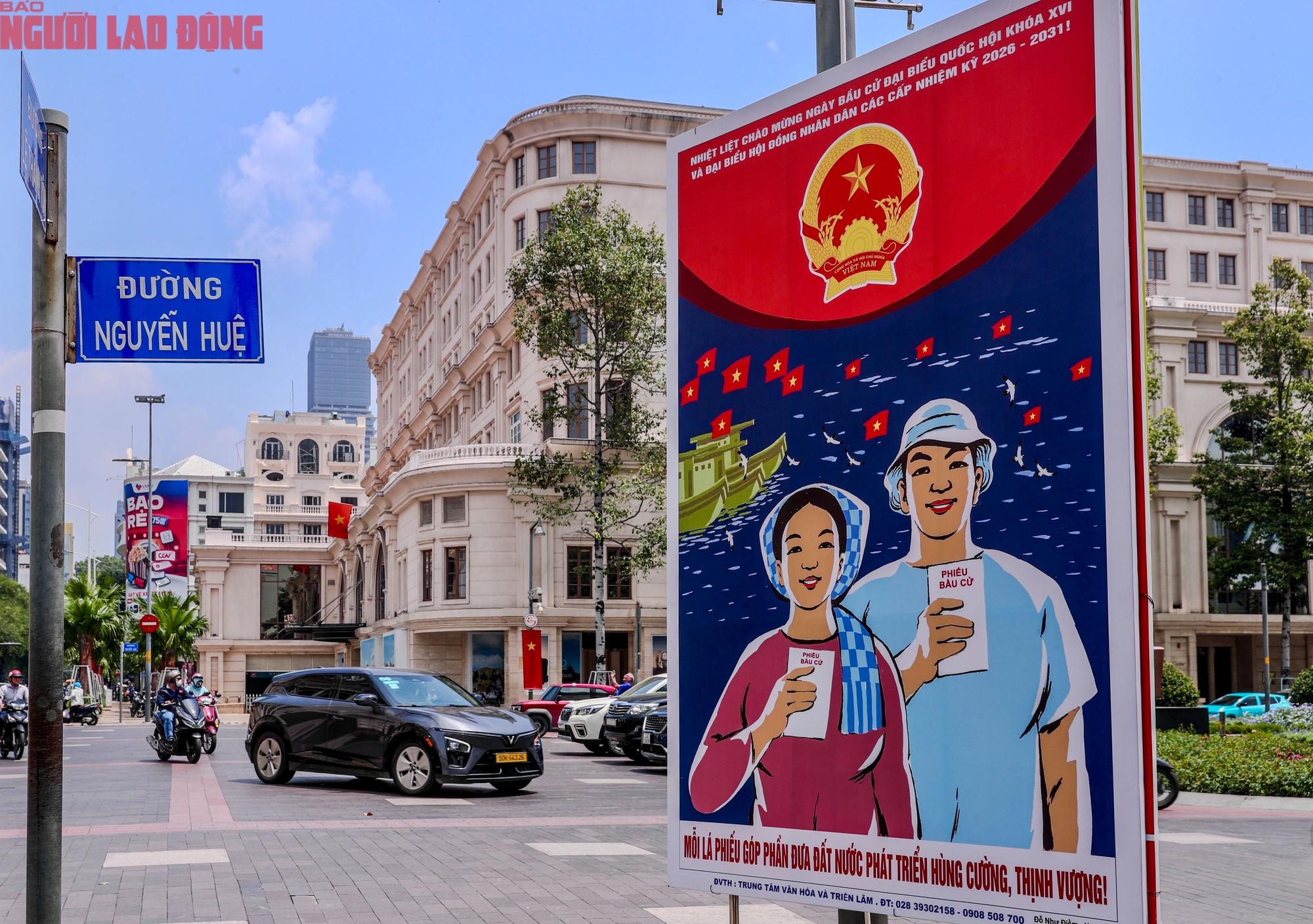 TPHCM rực rỡ cờ hoa ch&agrave;o mừng bầu cử Quốc hội kh&oacute;a XVI 2026 - Ảnh 4.