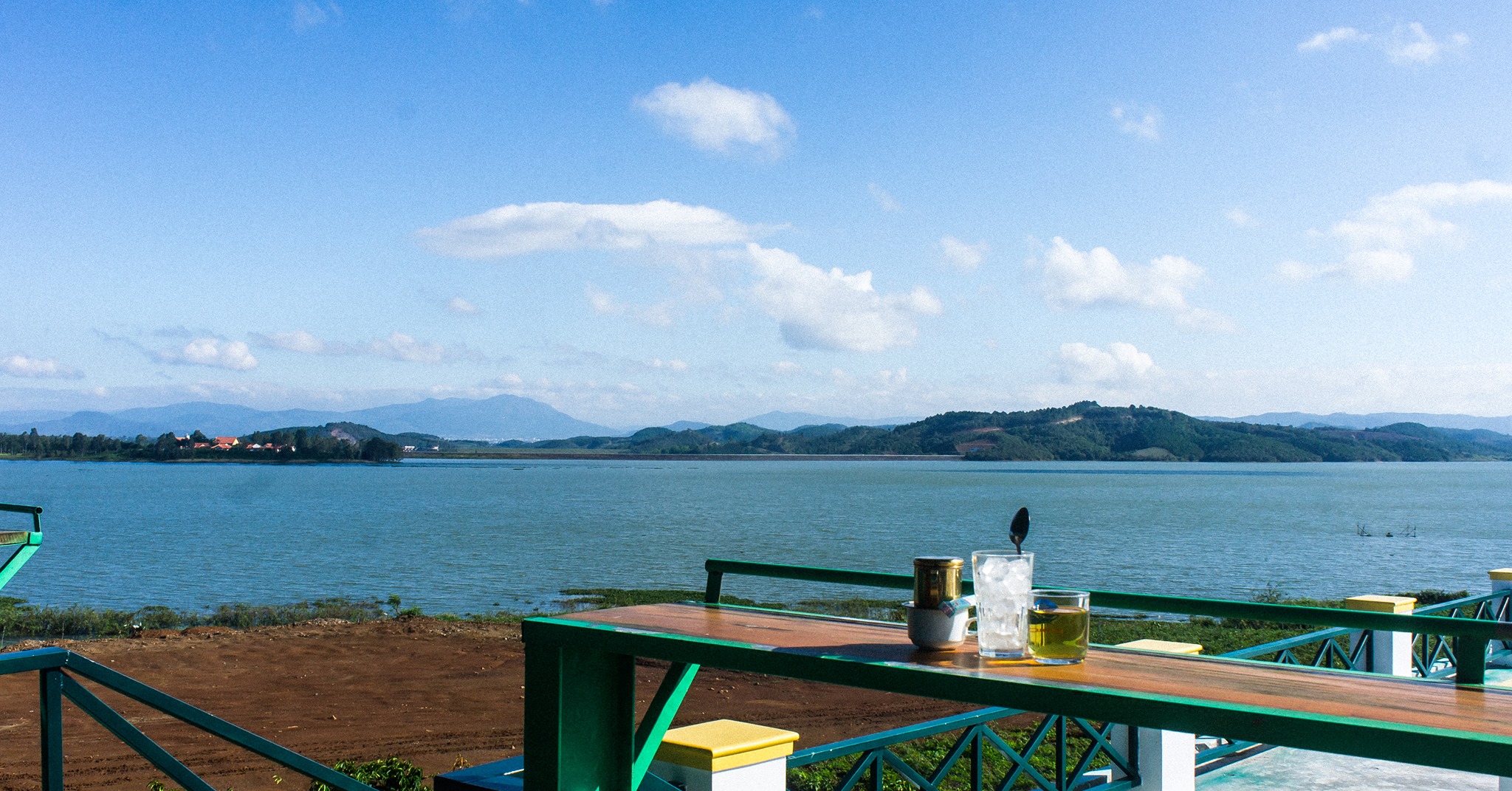 T&agrave; Hine Caf&eacute; - Điểm b&igrave;nh y&ecirc;n tr&ecirc;n đường thi&ecirc;n l&yacute; - Ảnh 3.