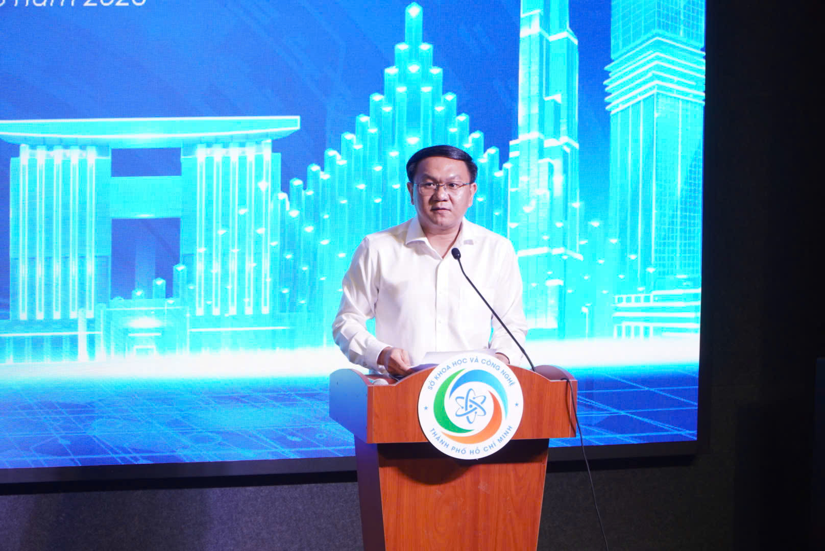 L&atilde;nh đạo TPHCM: Chỉ khi c&oacute; kết quả mới bỏ được chữ &ldquo;th&iacute; điểm&rdquo; - Ảnh 1.