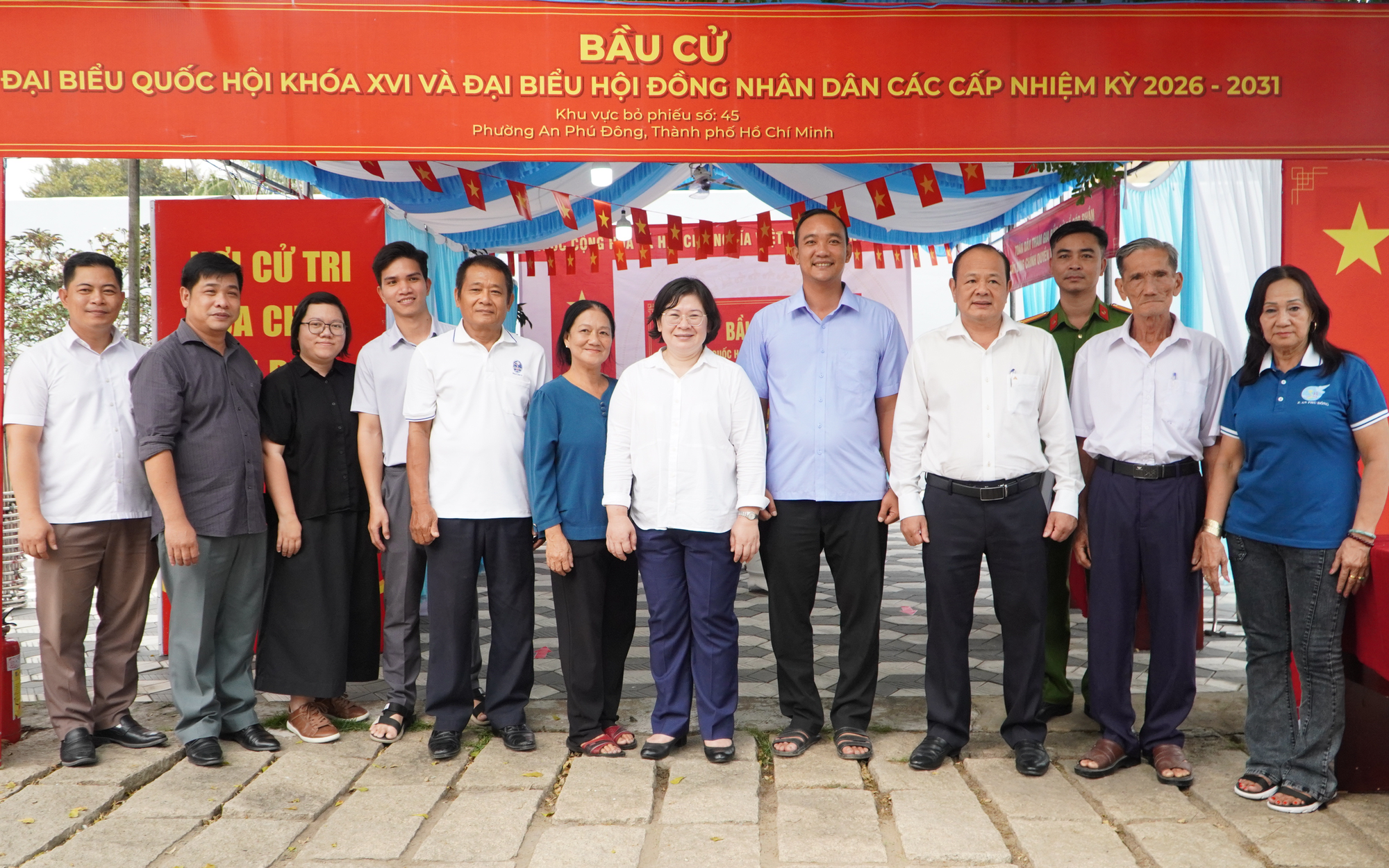 Đưa bầu cử đến gần với cử tri - Ảnh 2.