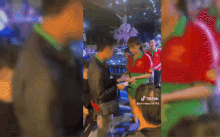 Nam nh&acirc;n vi&ecirc;n tr&uacute;ng độc đắc 18 tỉ đồng tặng &ocirc; t&ocirc; cho em g&aacute;i chủ qu&aacute;n - Ảnh 3.