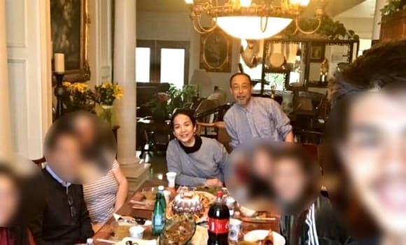 Cú twist bất ngờ chuyện vợ chồng ngôi sao đi nhặt rác kiếm sống trên đất Mỹ  - Ảnh 5.