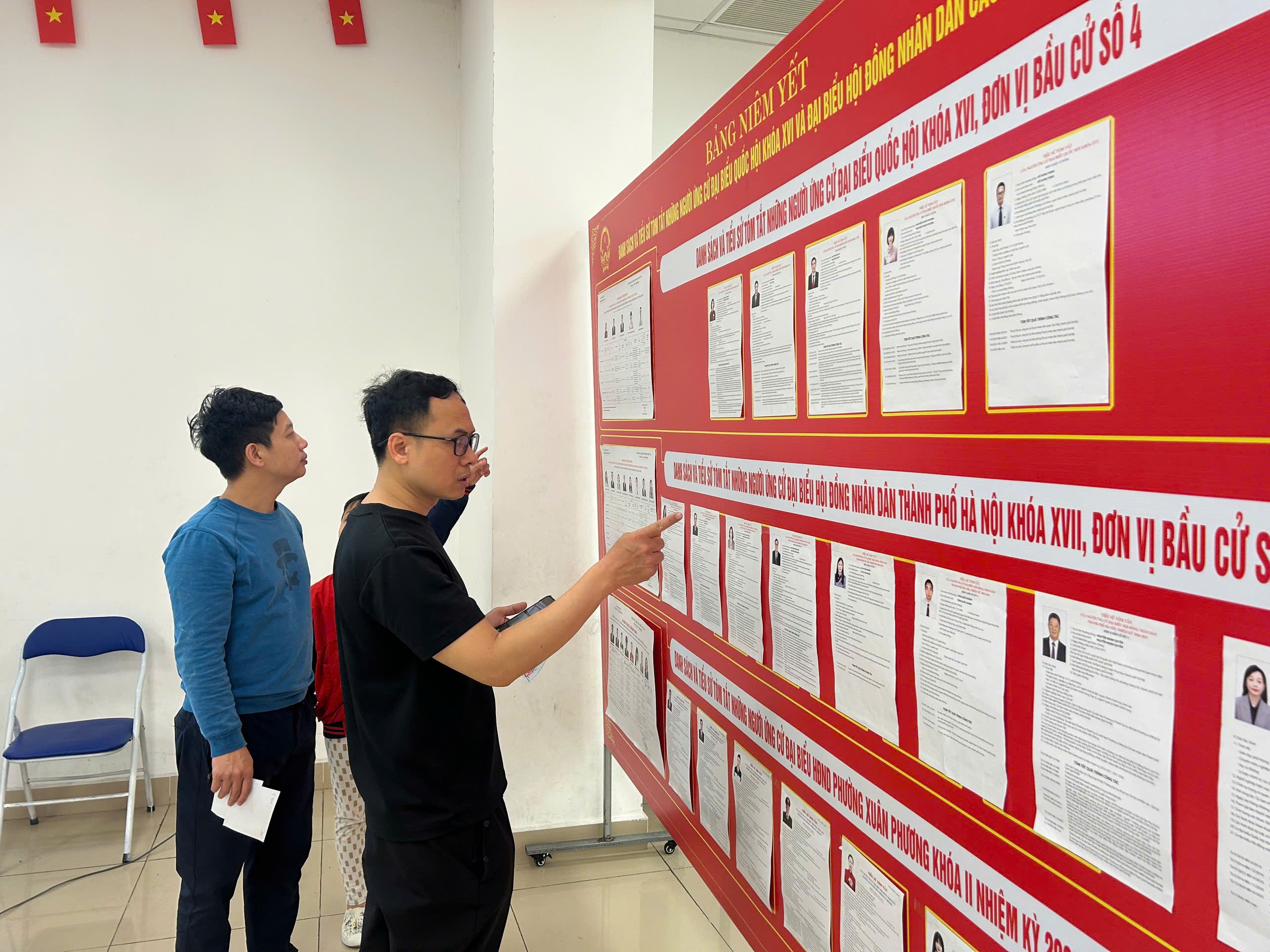 Gần 79 triệu cử tri cả nước đi bầu cử - Ảnh 1.