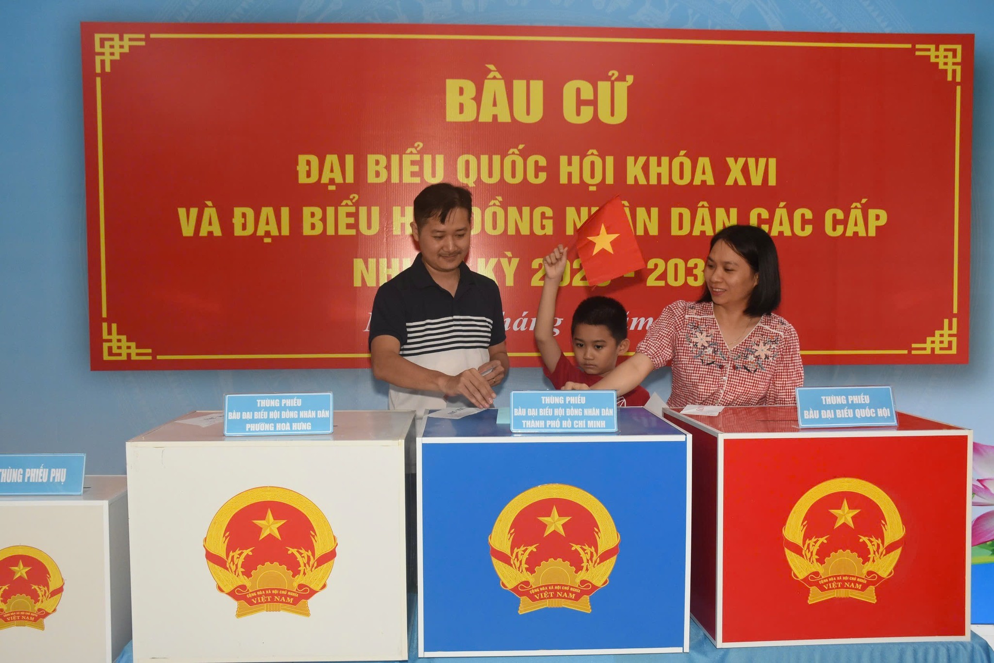 - Ảnh 3. - Ảnh 3.