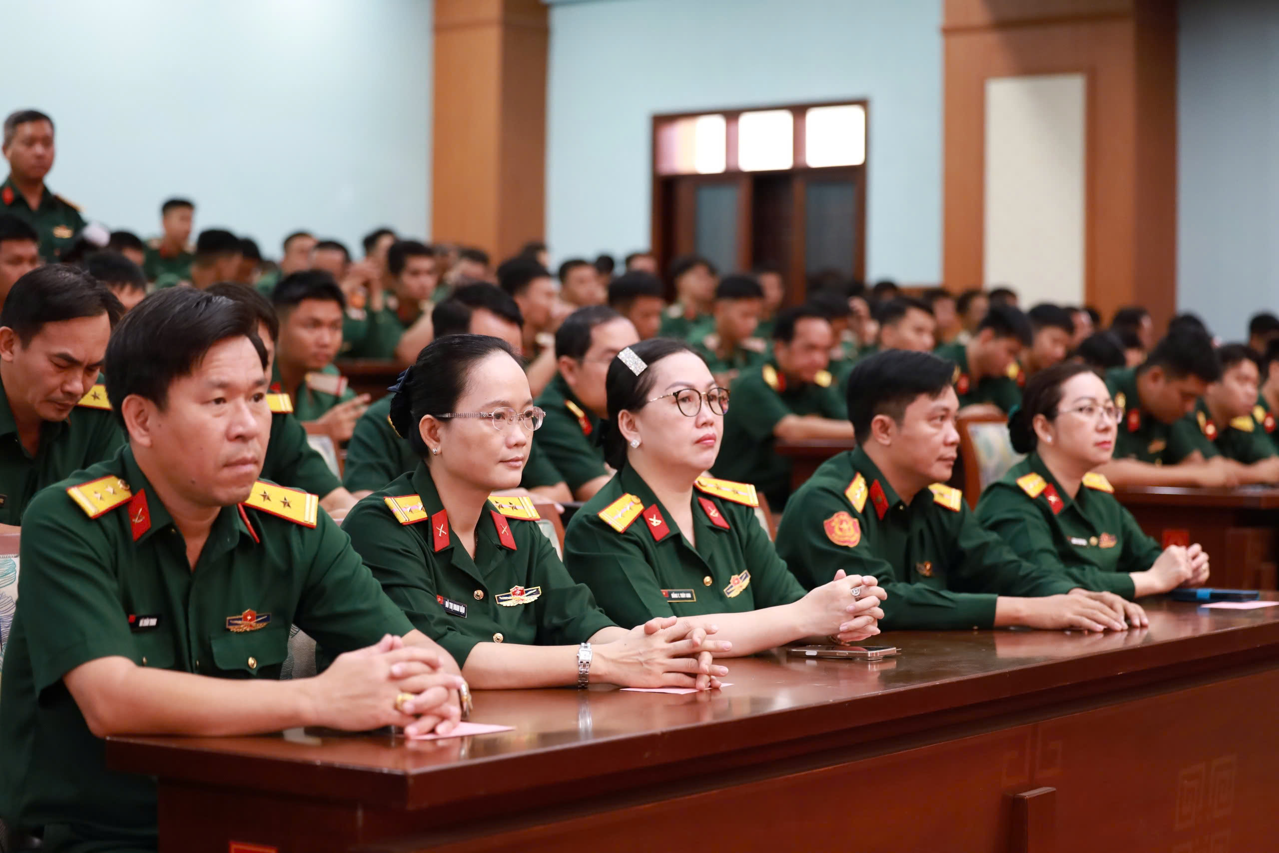  Tâm sự của người lính TPHCM trong ngày bầu cử - Ảnh 6.