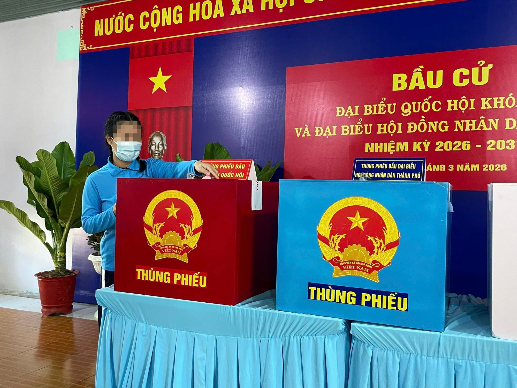 Những cử tri đặc biệt tại TPHCM - Ảnh 2.