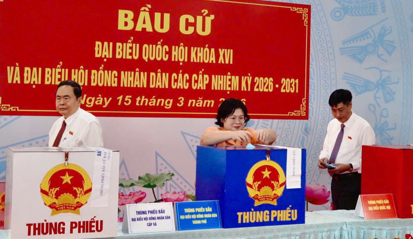 L&atilde;nh đạo TPHCM tham gia bầu cử 2026 v&agrave; quyền c&ocirc;ng d&acirc;n - Ảnh 6.