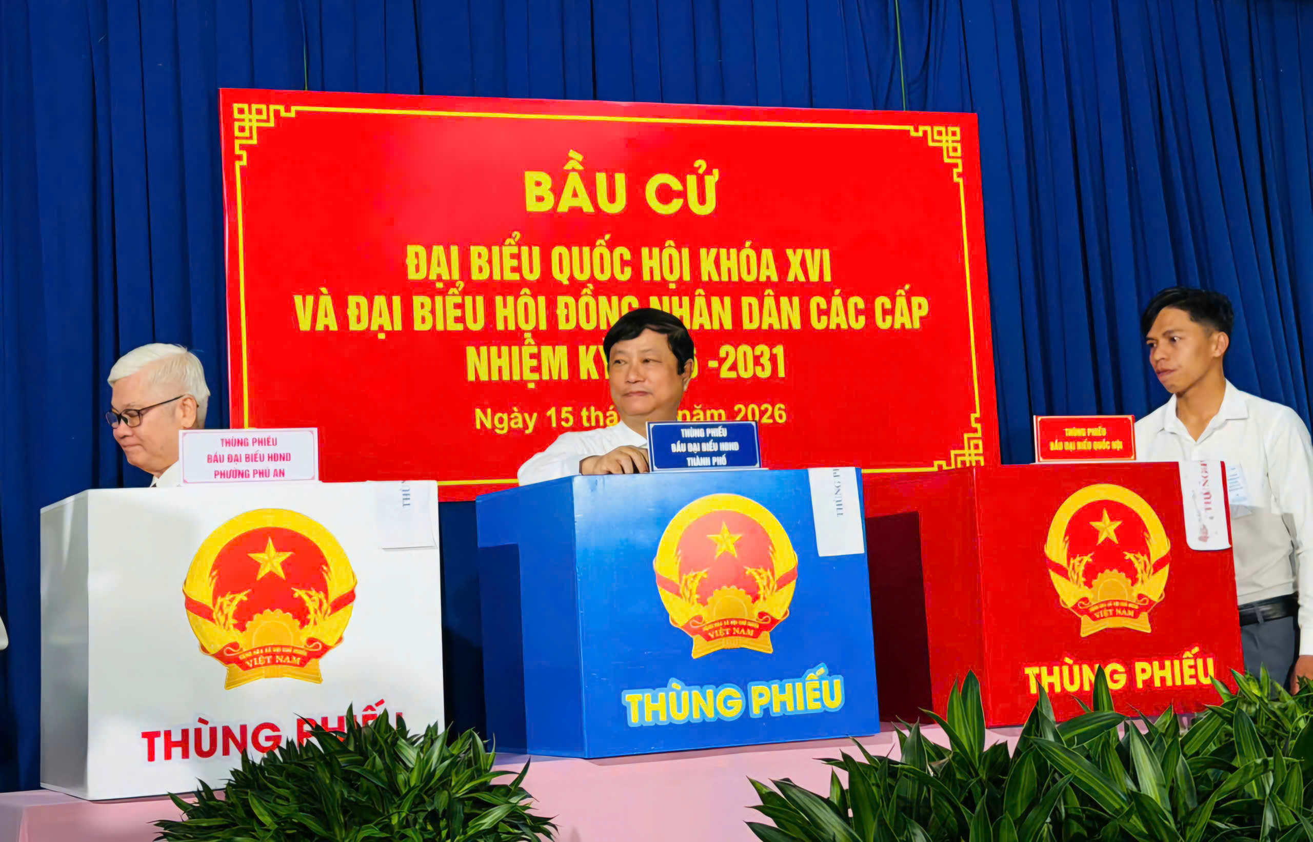 Lãnh đạo TPHCM tham gia bầu cử 2026 và quyền công dân - Ảnh 3.