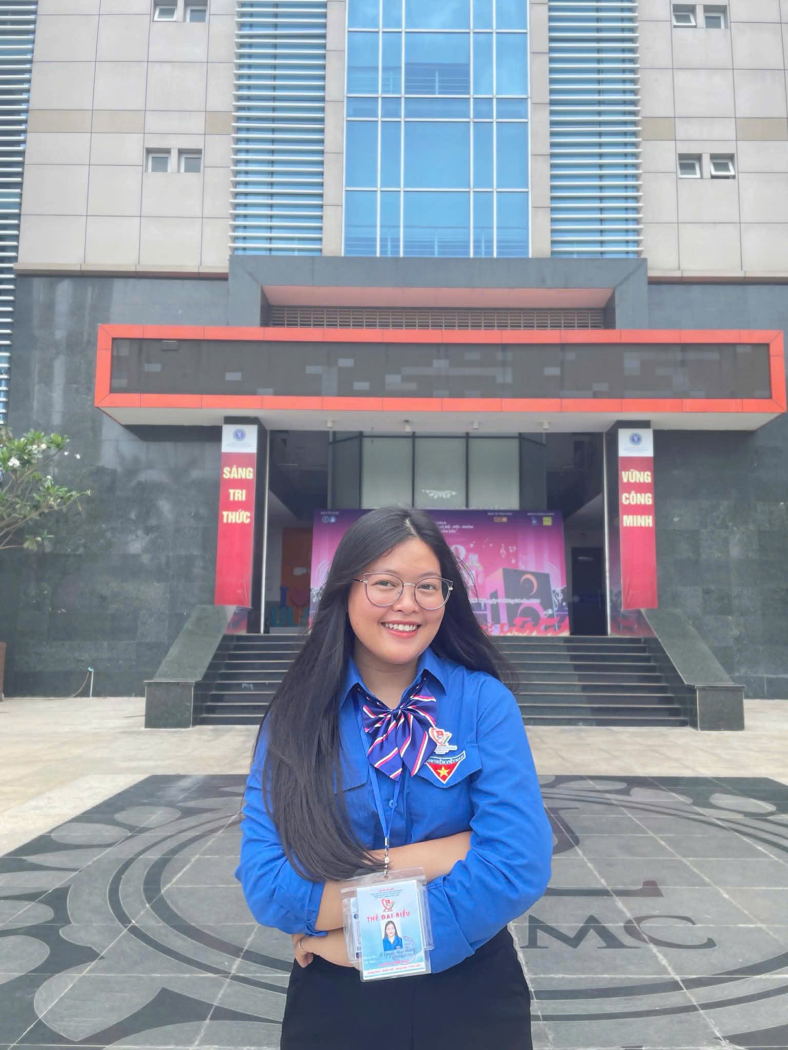  Lá phiếu đầu đời của cử tri trẻ TPHCM - Ảnh 7.