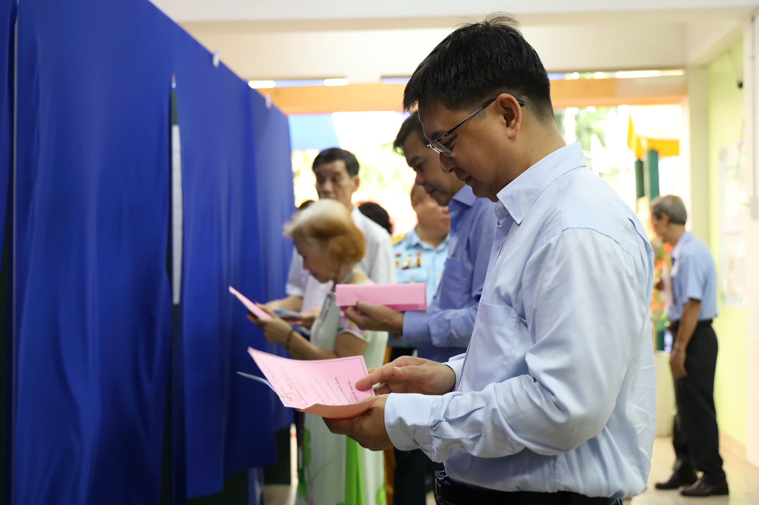 Lãnh đạo TPHCM tham gia bầu cử 2026 và quyền công dân - Ảnh 7.