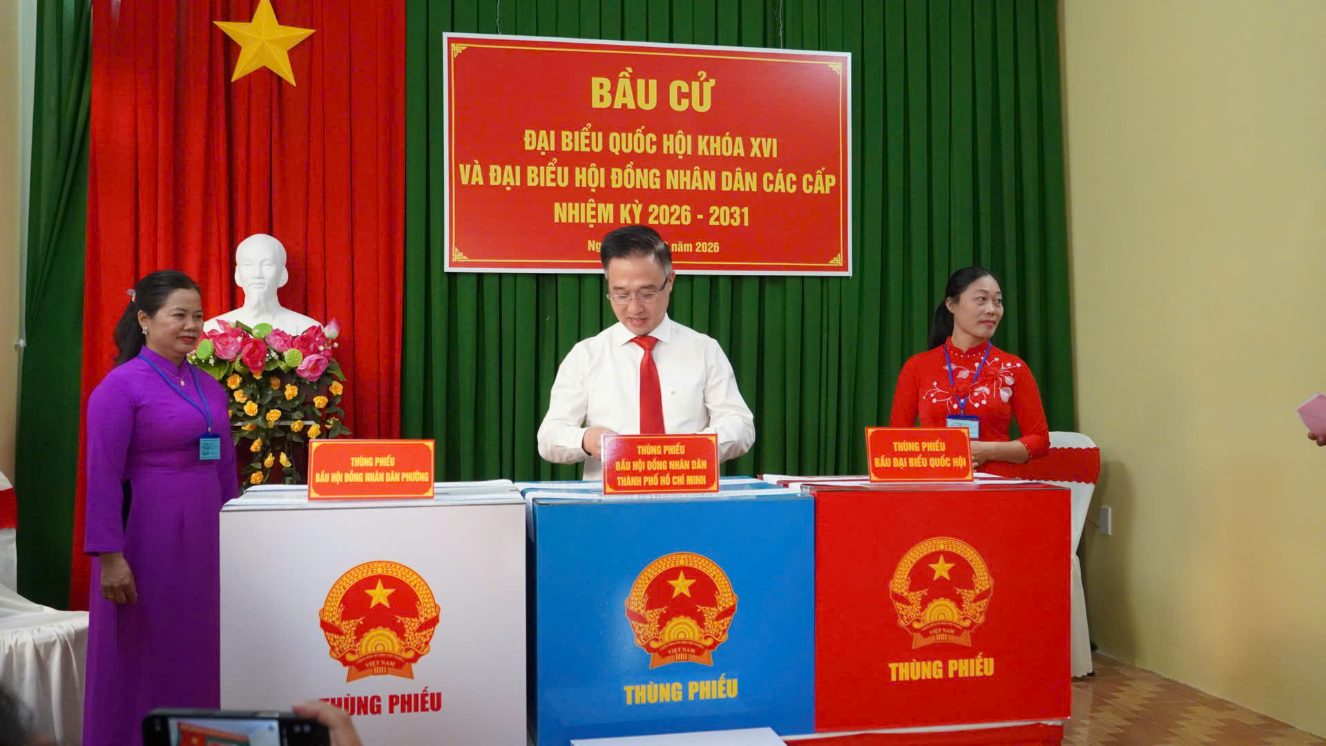 Lãnh đạo TPHCM tham gia bầu cử 2026 và quyền công dân - Ảnh 5.