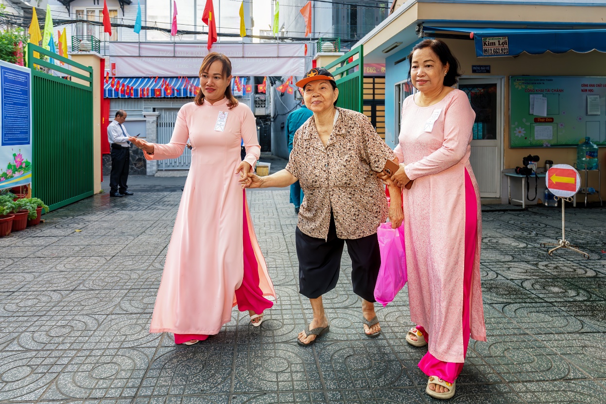 - Ảnh 3. - Ảnh 3.