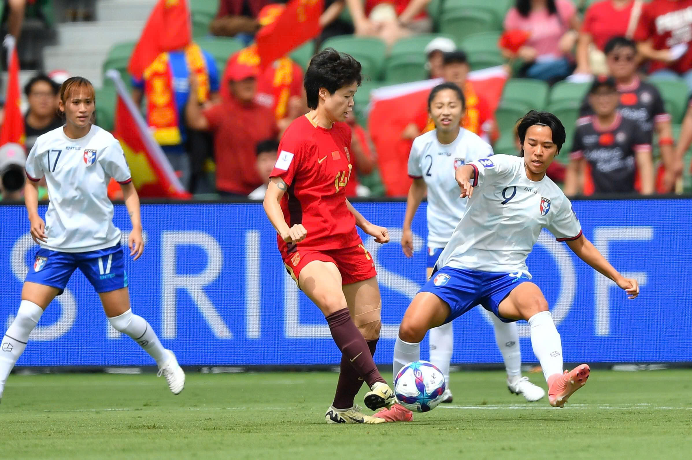 Từ Đài Bắc Trung Hoa nhìn lại bóng đá nữ Việt Nam - Ảnh 1.