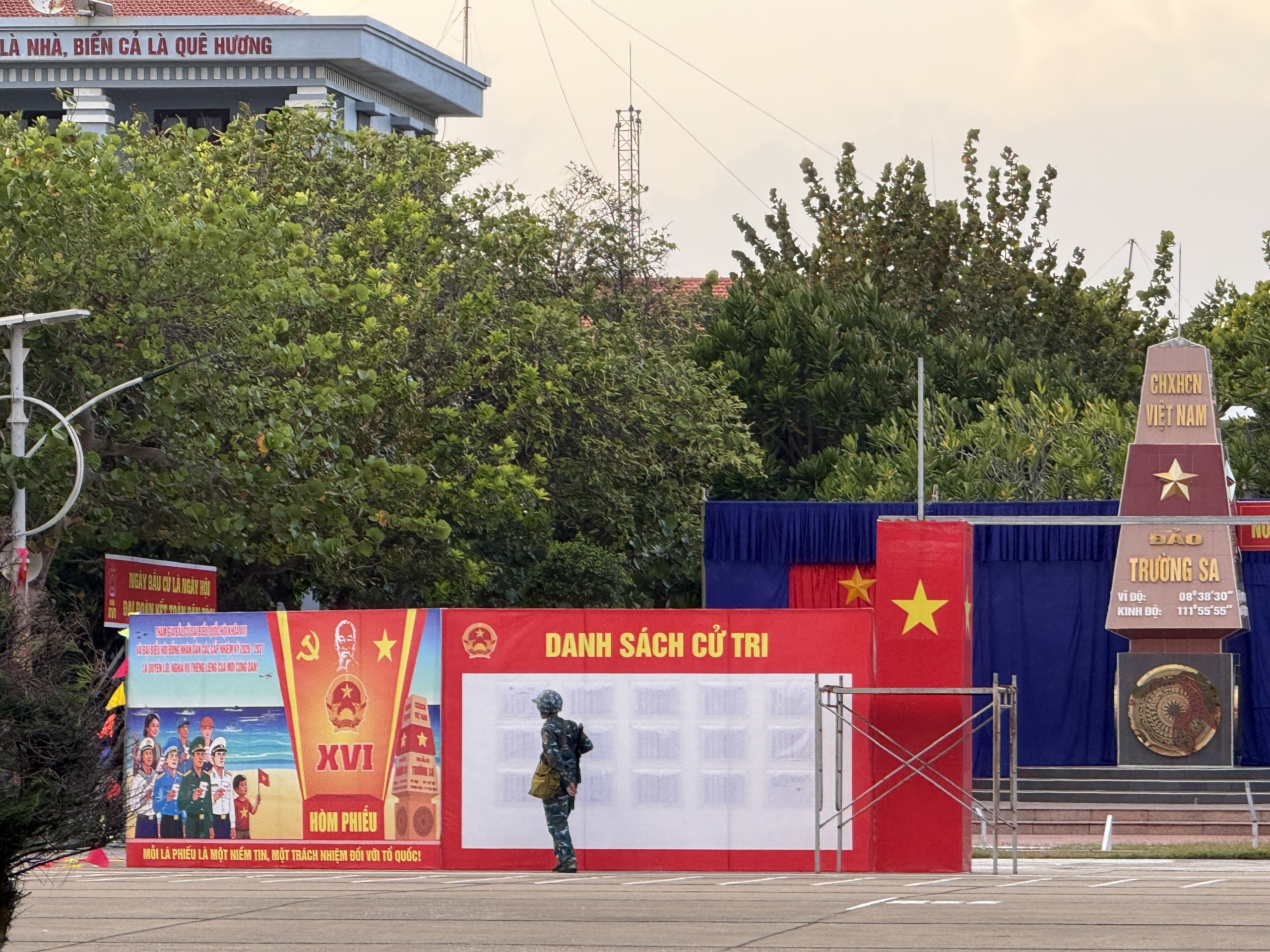 Thiêng liêng Ngày hội non sông ở đặc khu Trường Sa - Ảnh 4.