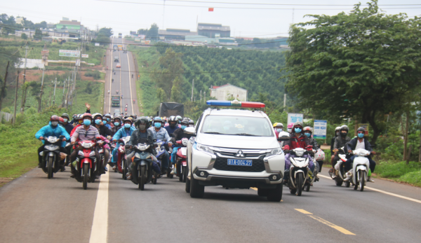 Gia Lai siết quản lý xe công tiết kiệm xăng dầu hiệu quả năm 2026 - Ảnh 1. Gia Lai siết quản lý xe công tiết kiệm xăng dầu hiệu quả năm 2026 - Ảnh 1.