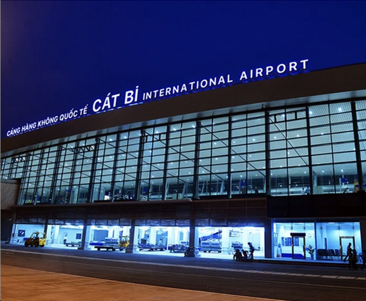 Nghi drone xâm nhập sân bay Cát Bi, nhiều chuyến bay phải chuyển hướng - Ảnh 1.