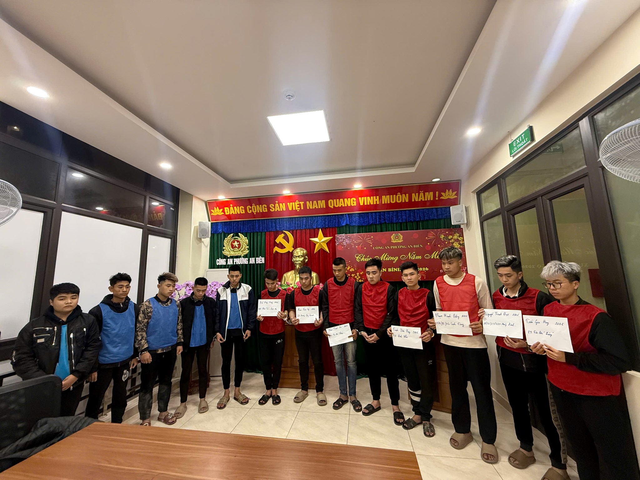 Bắt 15 đối tượng trong vụ hỗn chiến Hải Phòng rạng sáng 16 - 3 - Ảnh 1.