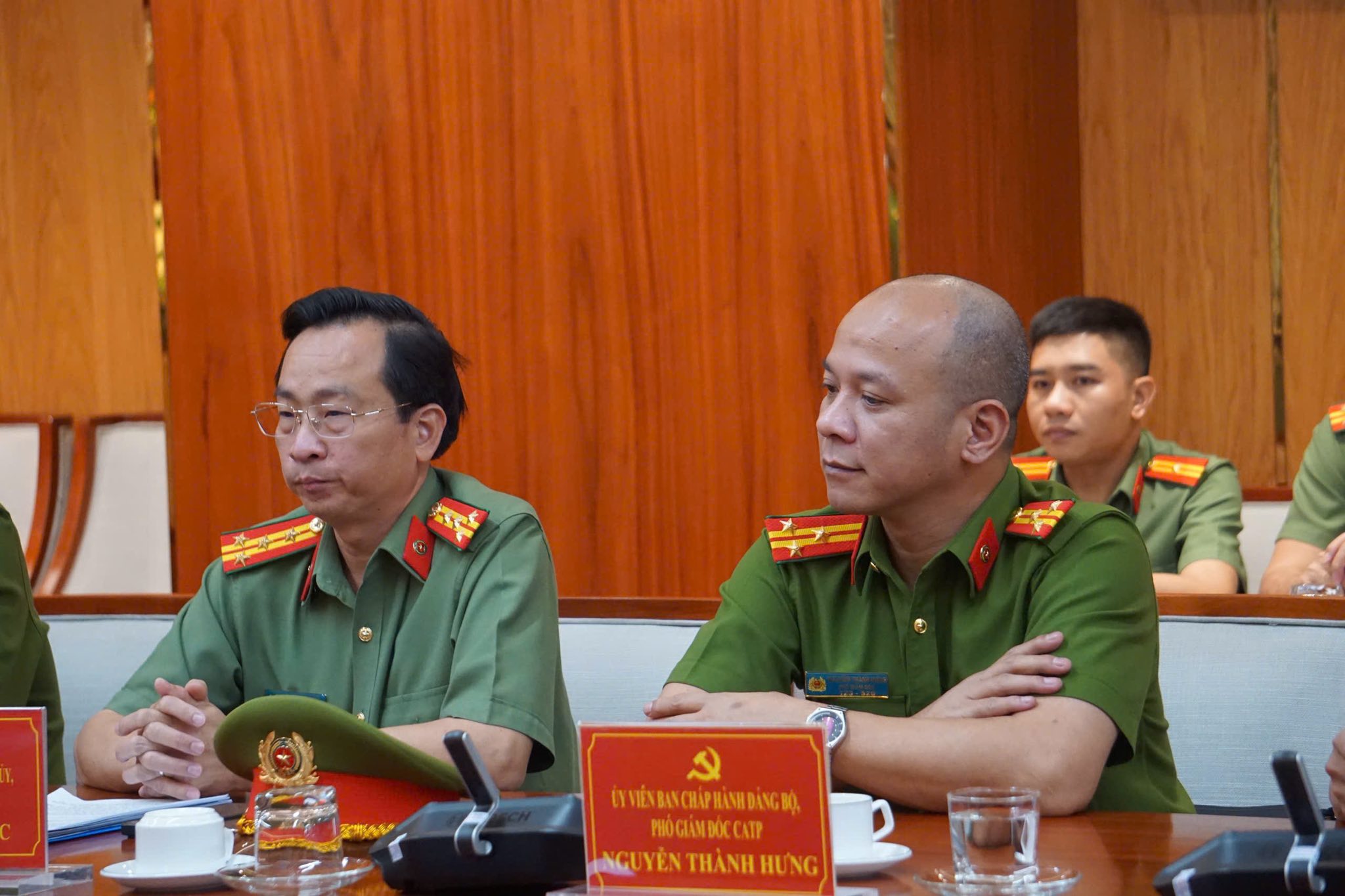 Công an TPHCM công bố quyết định bổ nhiệm chức danh tư pháp 2 lãnh đạo - Ảnh 3.