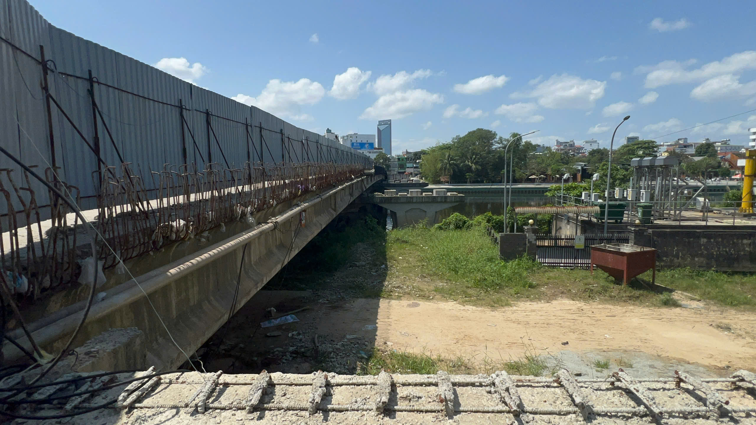 Nh&agrave; thầu ở Huế bị đề nghị chấm dứt hợp đồng v&igrave; chậm tiến độ thi c&ocirc;ng - Ảnh 3.