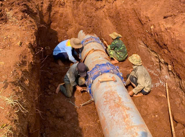 Dự &aacute;n cấp nước 72 tỉ đồng tại Đắk Lắk li&ecirc;n tục vỡ ống cấp nước , loay hoay b&agrave;n giao - Ảnh 1.