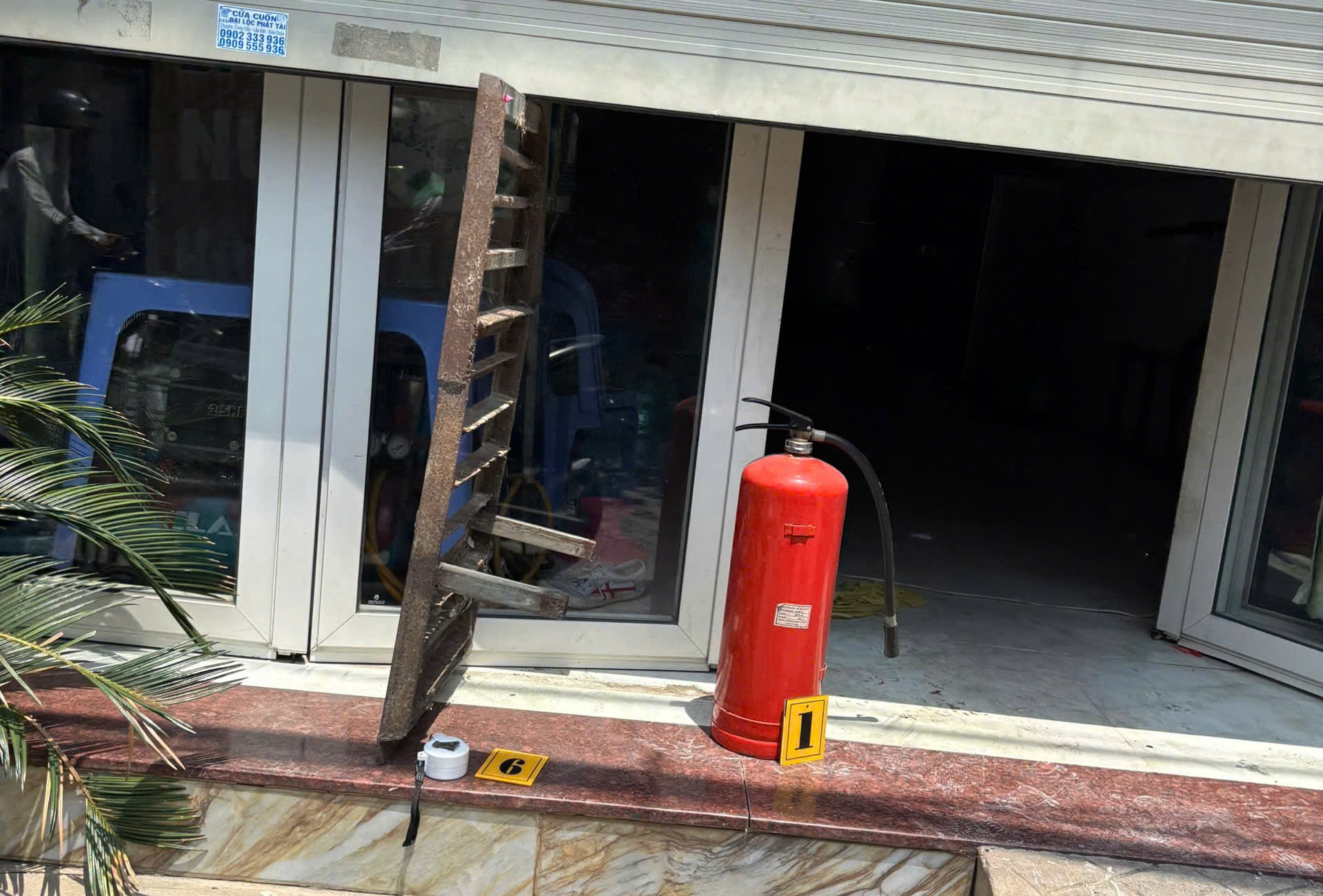 Điều tra nguyên nhân vụ 4 người bị bỏng ở TPHCM năm 2026 - Ảnh 1.