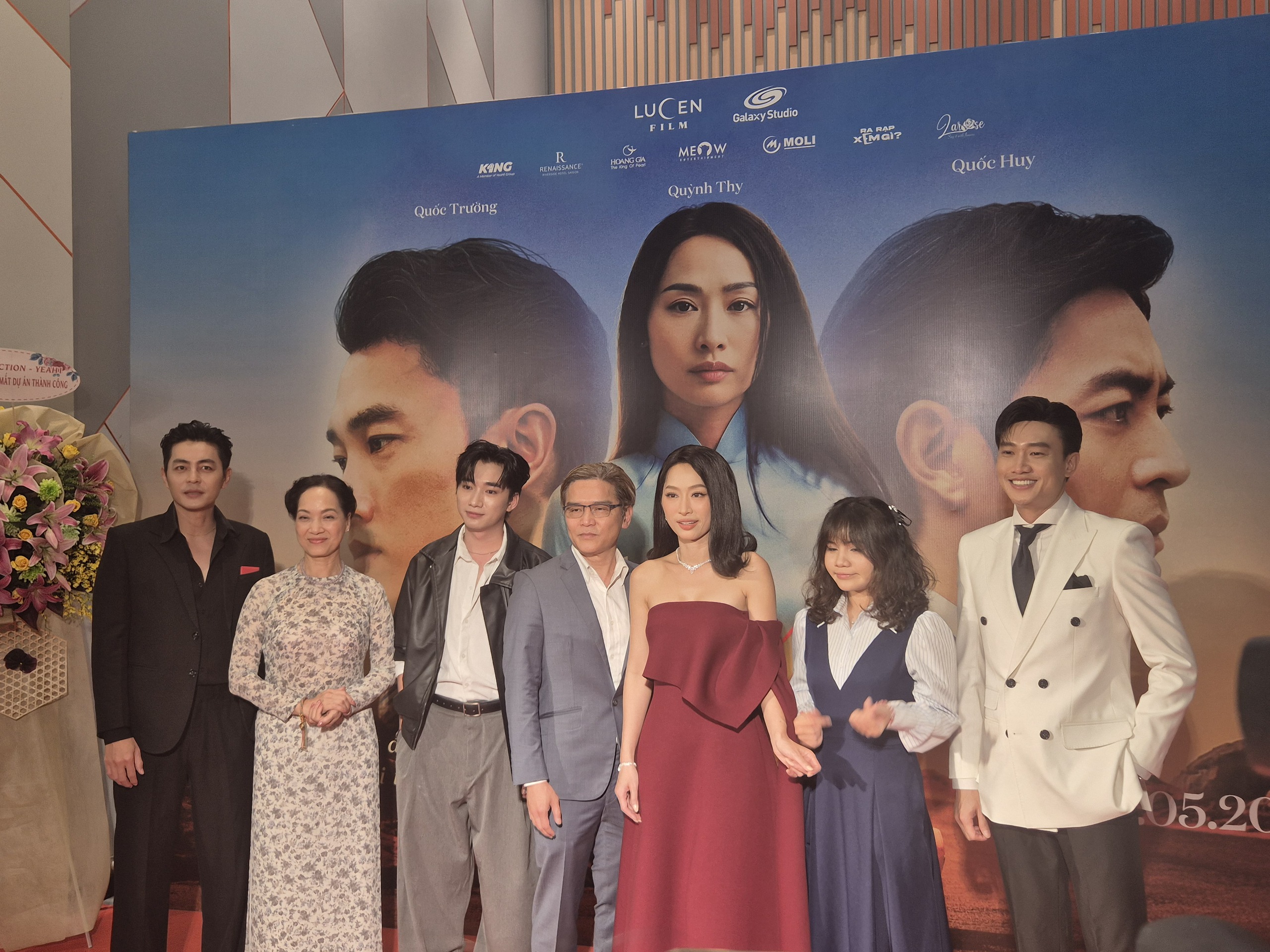 Quốc Trường mong mọi người bớt đồn chuyện hẹn hò - Ảnh 1.