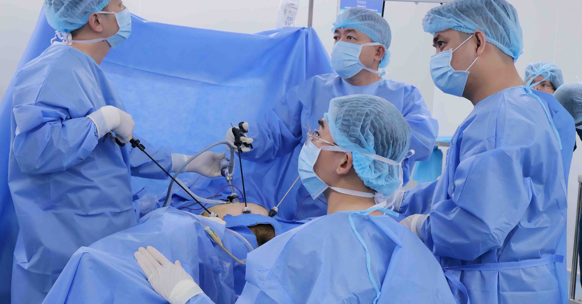 Xuất huyết sau mãn kinh kéo dài, người phụ nữ bất ngờ phát hiện ung thư