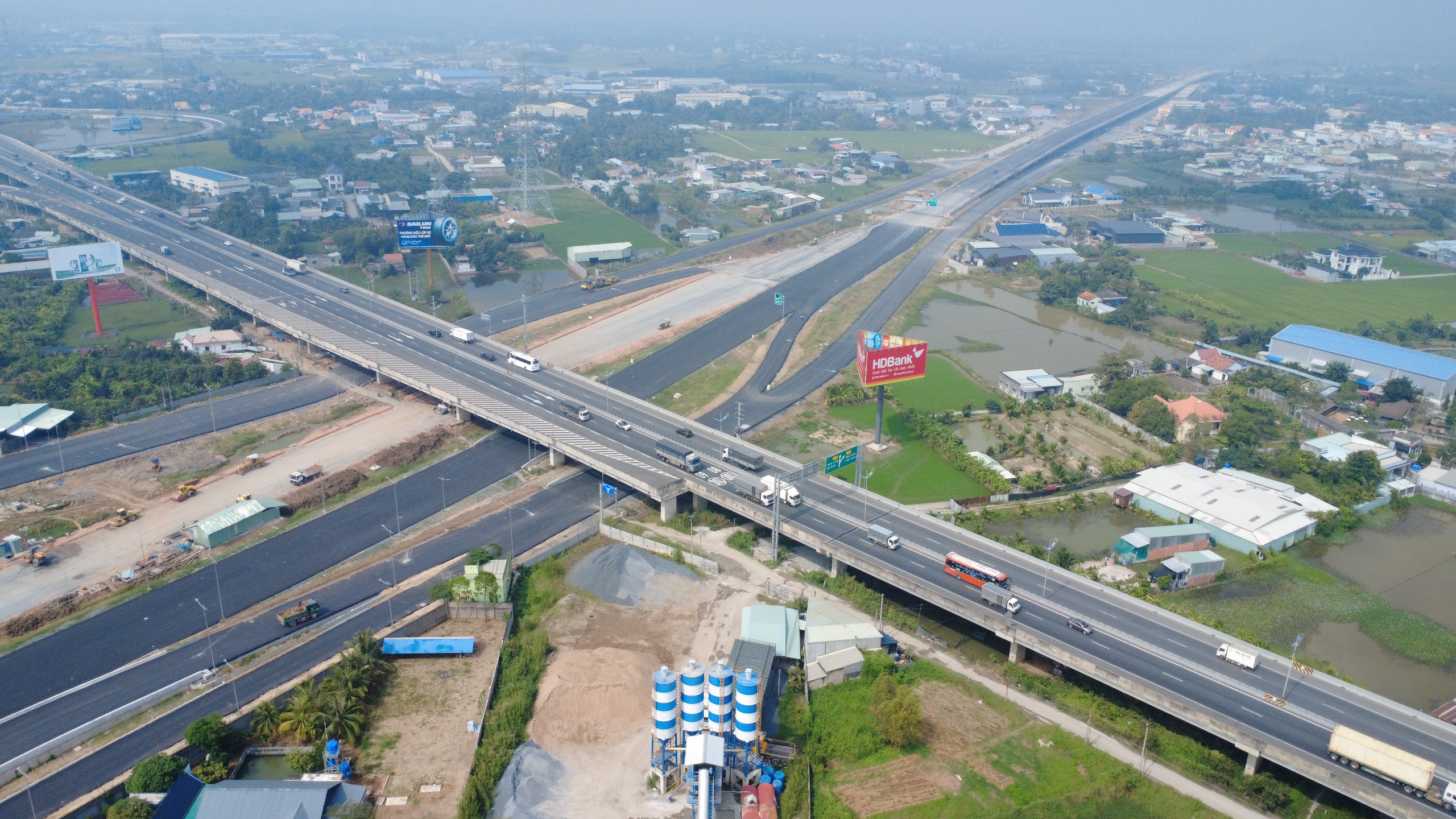 Hối hả c&ocirc;ng trường V&agrave;nh đai 3 TPHCM qua T&acirc;y Ninh sắp th&ocirc;ng xe kỹ thuật - Ảnh 15.