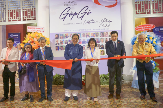 Đối thoại để khẳng định m&igrave;nh - Ảnh 1.