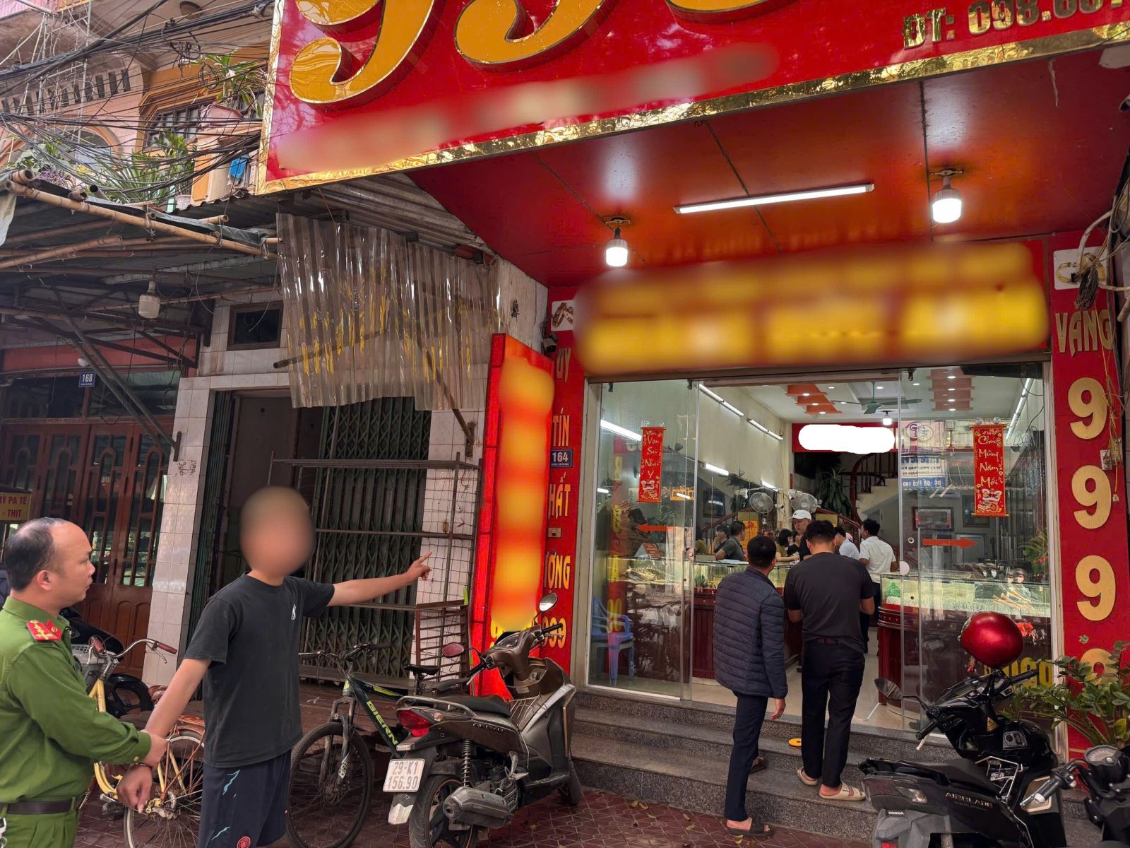 Bắt nghi phạm gây ra vụ cướp giật tại tiệm vàng ở Hưng Yên - Ảnh 2.