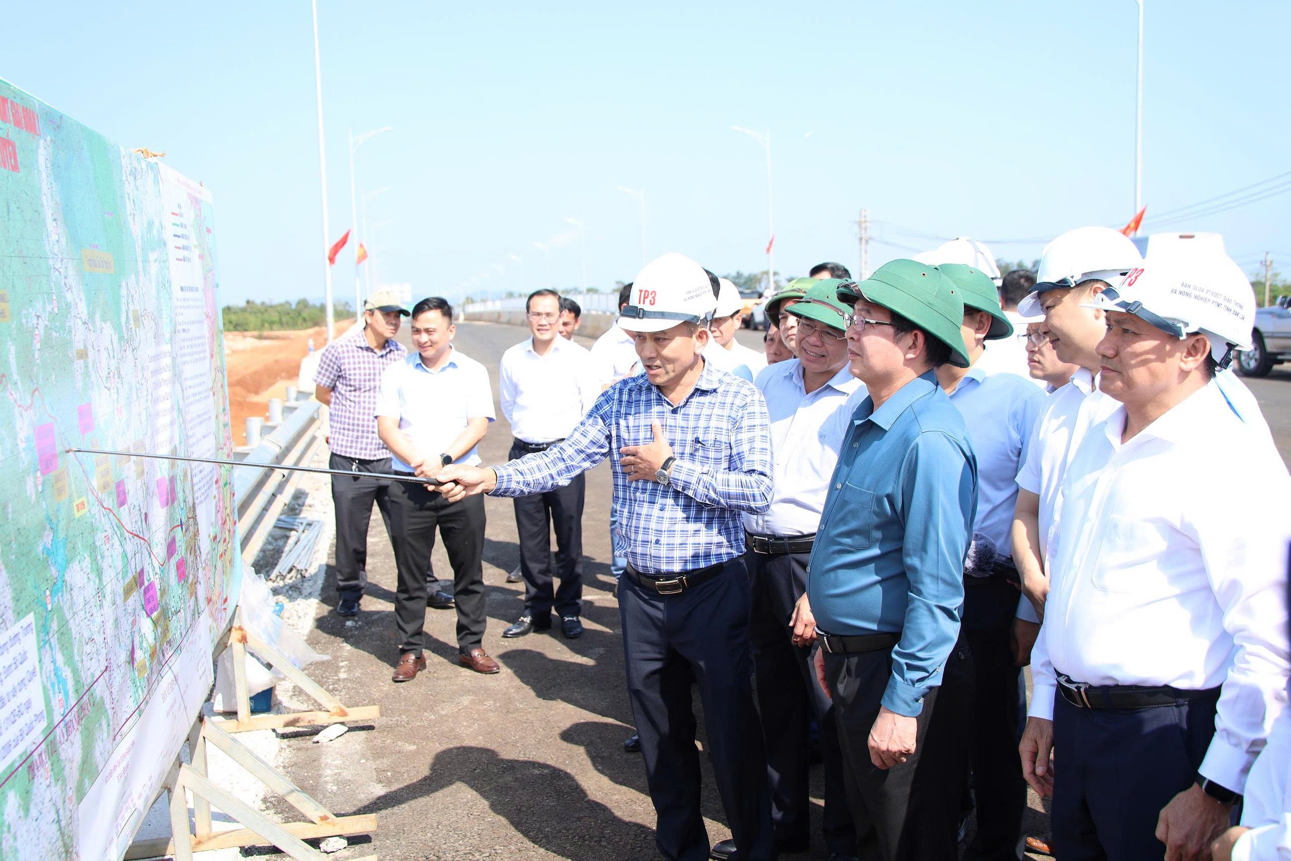 Đắk Lắk đề xuất dự án đường kết nối cao tốc khánh hòa - Buôn Ma Thuột 1 . 700 Tỉ đồng - Ảnh 1.