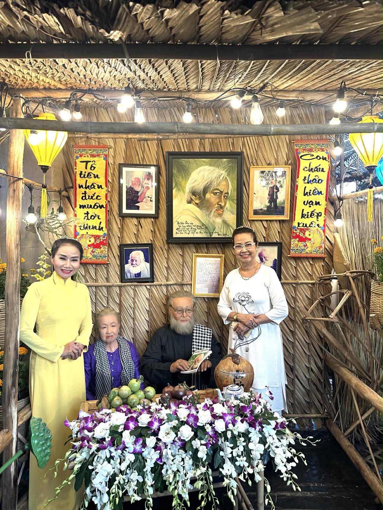 Thanh Hằng, Bích Thủy, Hạ Châu xúc động trong ngày giỗ nhạc sĩ – NSƯT Bắc Sơn - Ảnh 5.