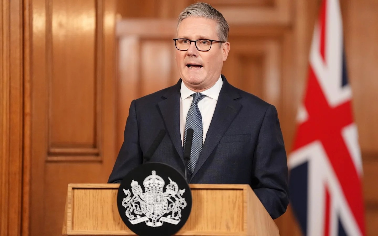 Đ&ograve;n trả đũa bế tắc, Iran dần cạn lựa chọn qu&acirc;n sự - Ảnh 3.