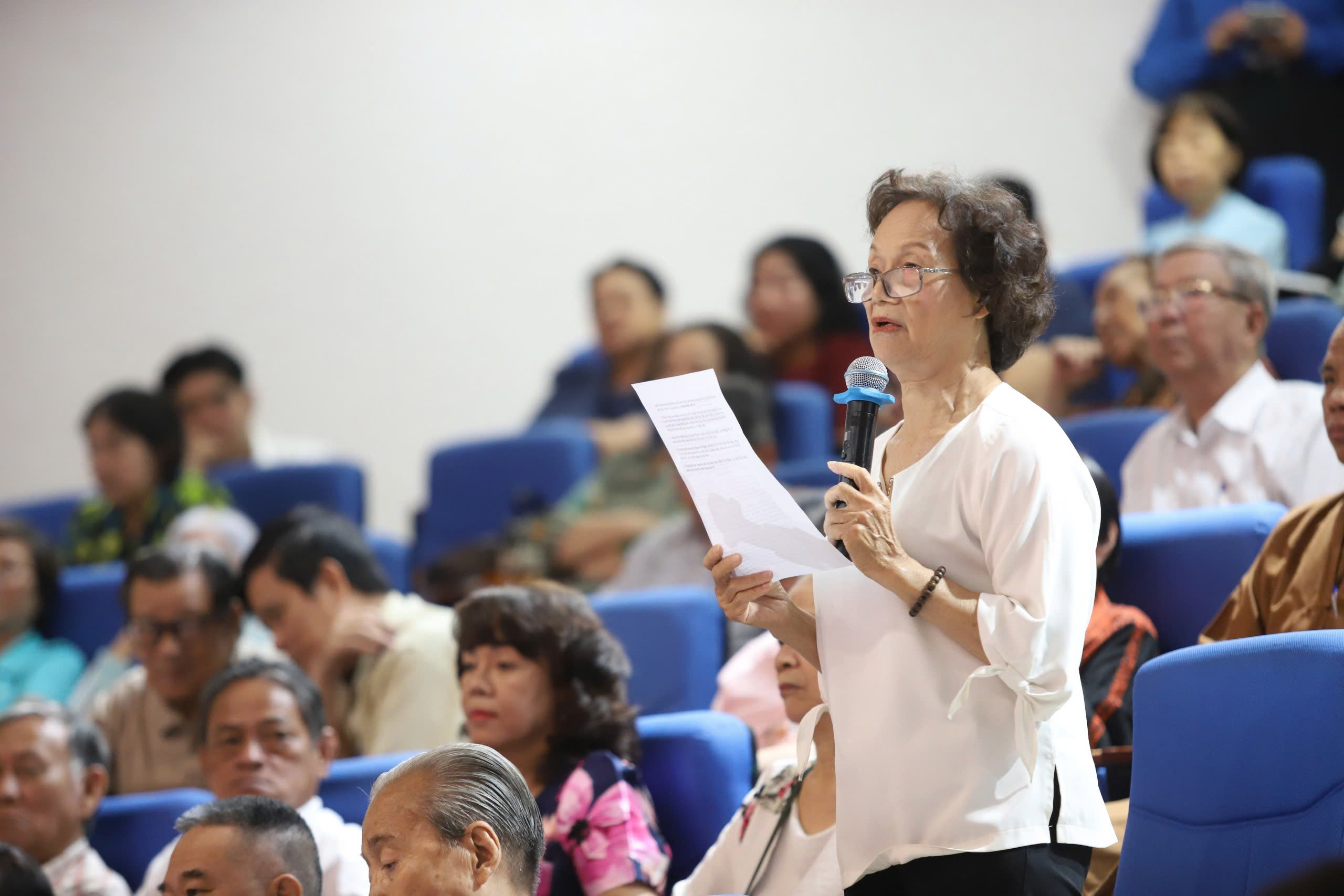 Gặp Bí thư Thành ủy TPHCM, cử tri đánh giá cao việc biến đất "vàng" thành công viên - Ảnh 5.