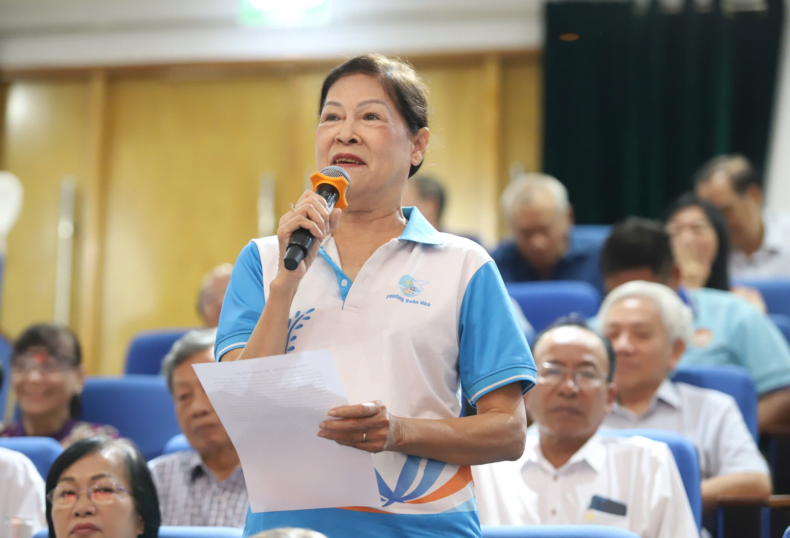 Gặp Bí thư Thành ủy TPHCM, cử tri đánh giá cao việc biến đất "vàng" thành công viên - Ảnh 3.