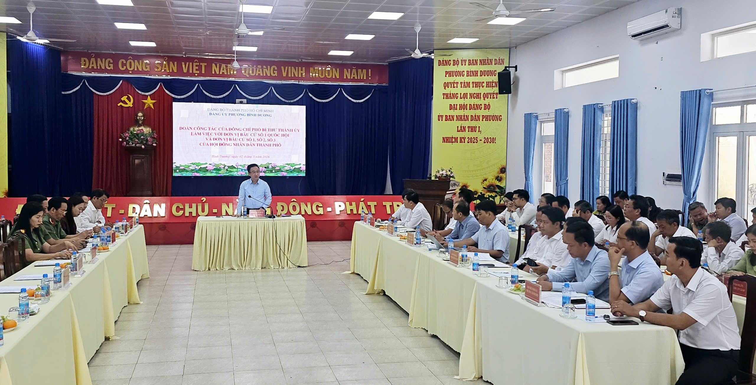 Nắm chắc tình hình doanh nghiệp trong ngày bầu cử 2026 tại TPHCM - Ảnh 1. Nắm chắc tình hình doanh nghiệp trong ngày bầu cử 2026 tại TPHCM - Ảnh 1.