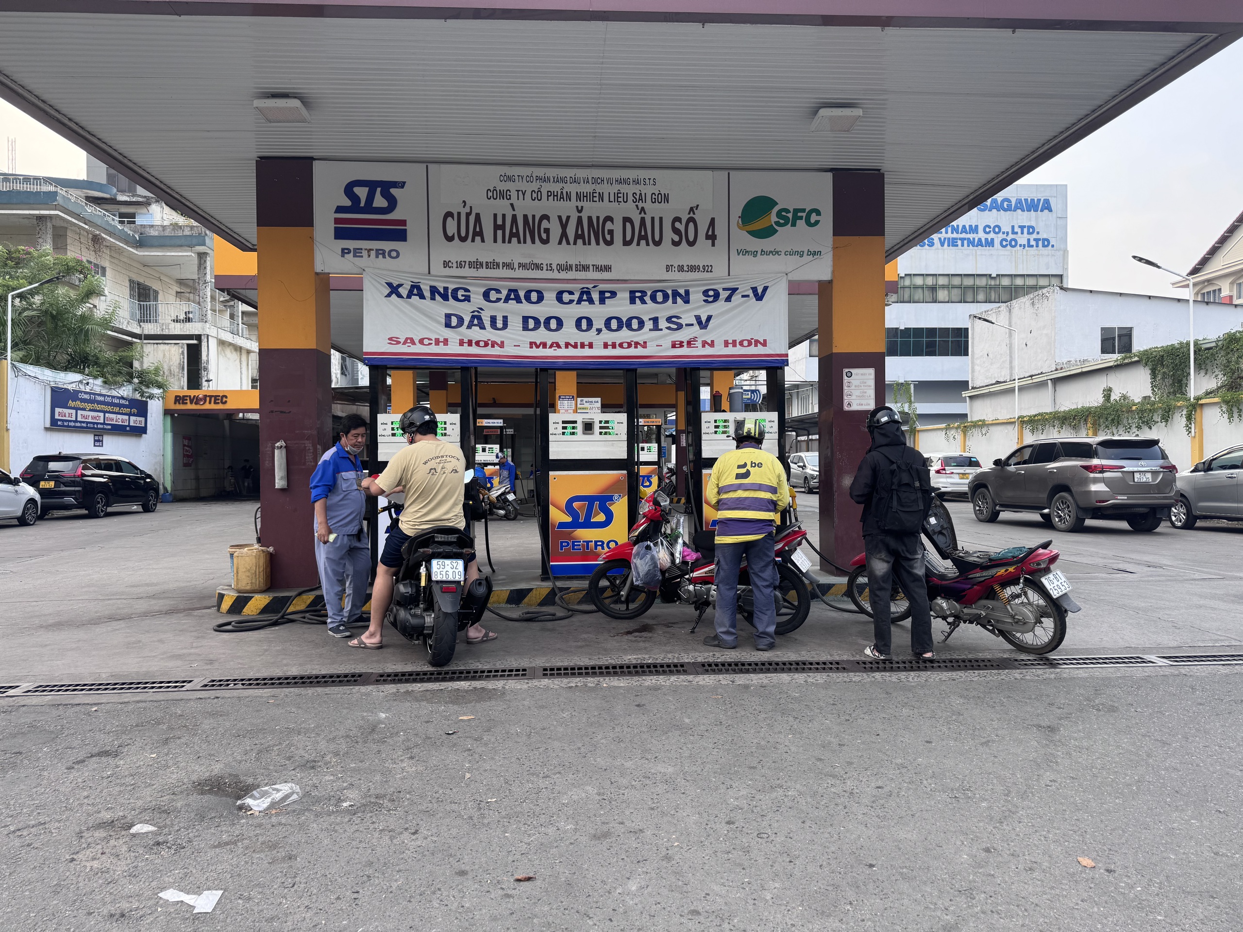 Chiết khấu xăng dầu 0 đồng do xung đột Trung Đông: Tác động đến thị trường 2026 - Ảnh 1. Chiết khấu xăng dầu 0 đồng do xung đột Trung Đông: Tác động đến thị trường 2026 - Ảnh 1.