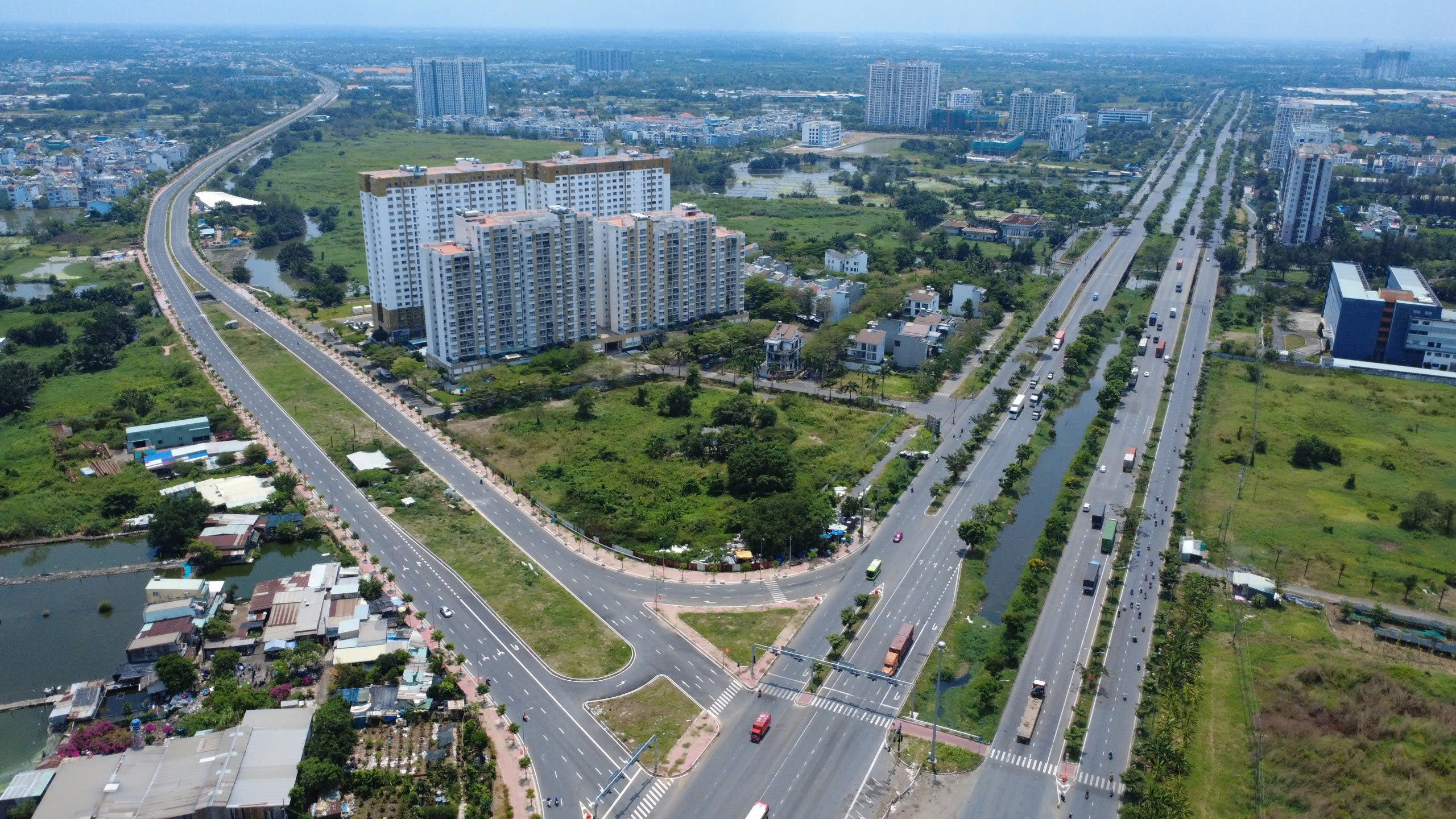 Th&ocirc;ng xe tạm cầu &Ocirc;ng Th&igrave;n th&uacute;c đẩy mở rộng Quốc lộ 50 năm 2026 - Ảnh 5.