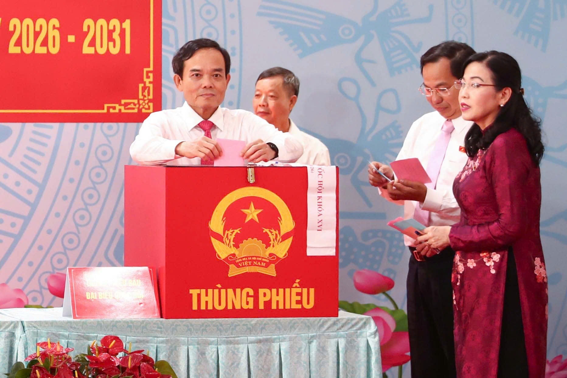 Ủy ban bầu cử TPHCM gửi thư cảm ơn đến cử tri và nhân dân Thành phố - Ảnh 1.