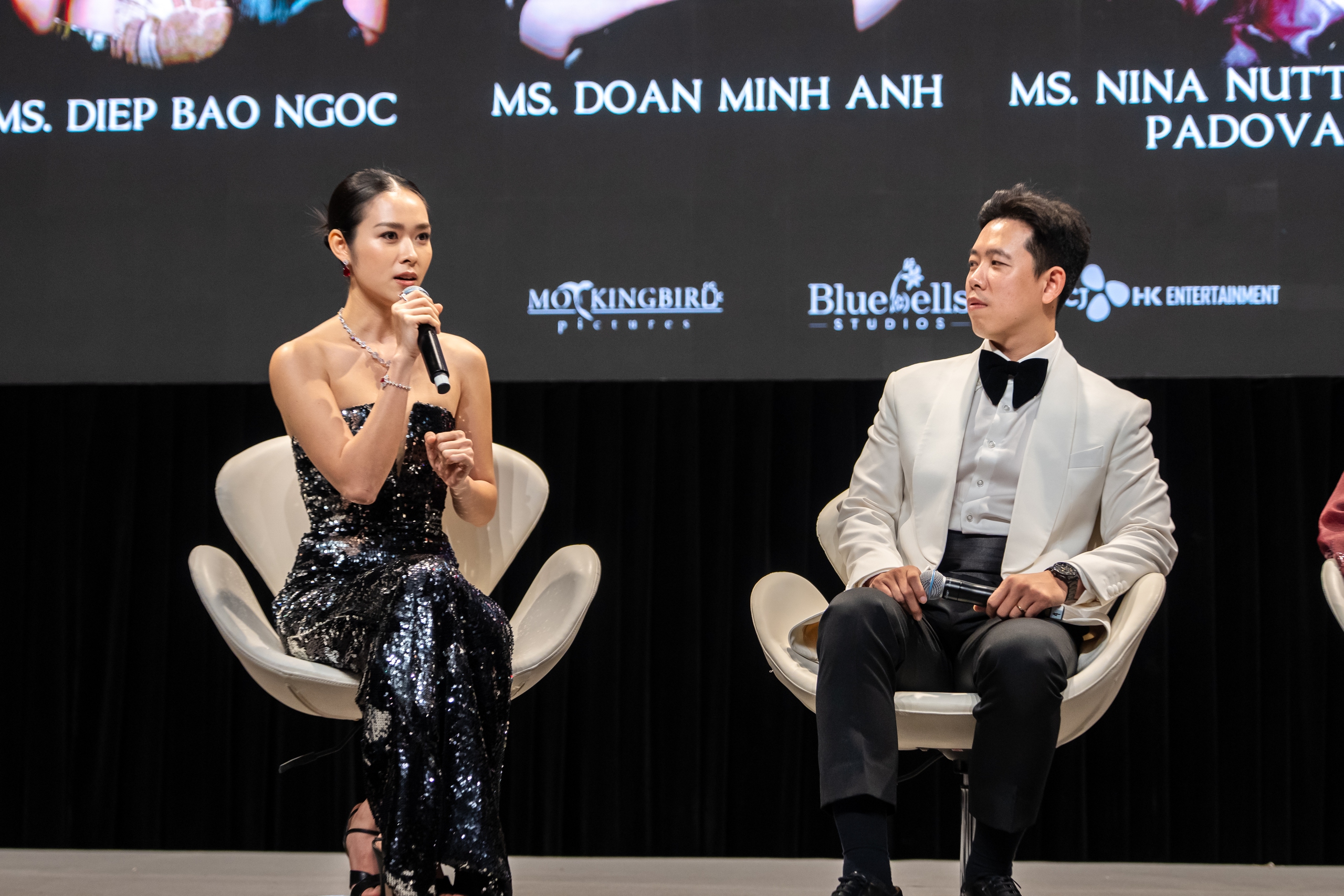 Kiều Minh Tuấn, Diệp Bảo Ngọc đẹp đôi tại Hồng Kông (Trung Quốc) - Ảnh 4.