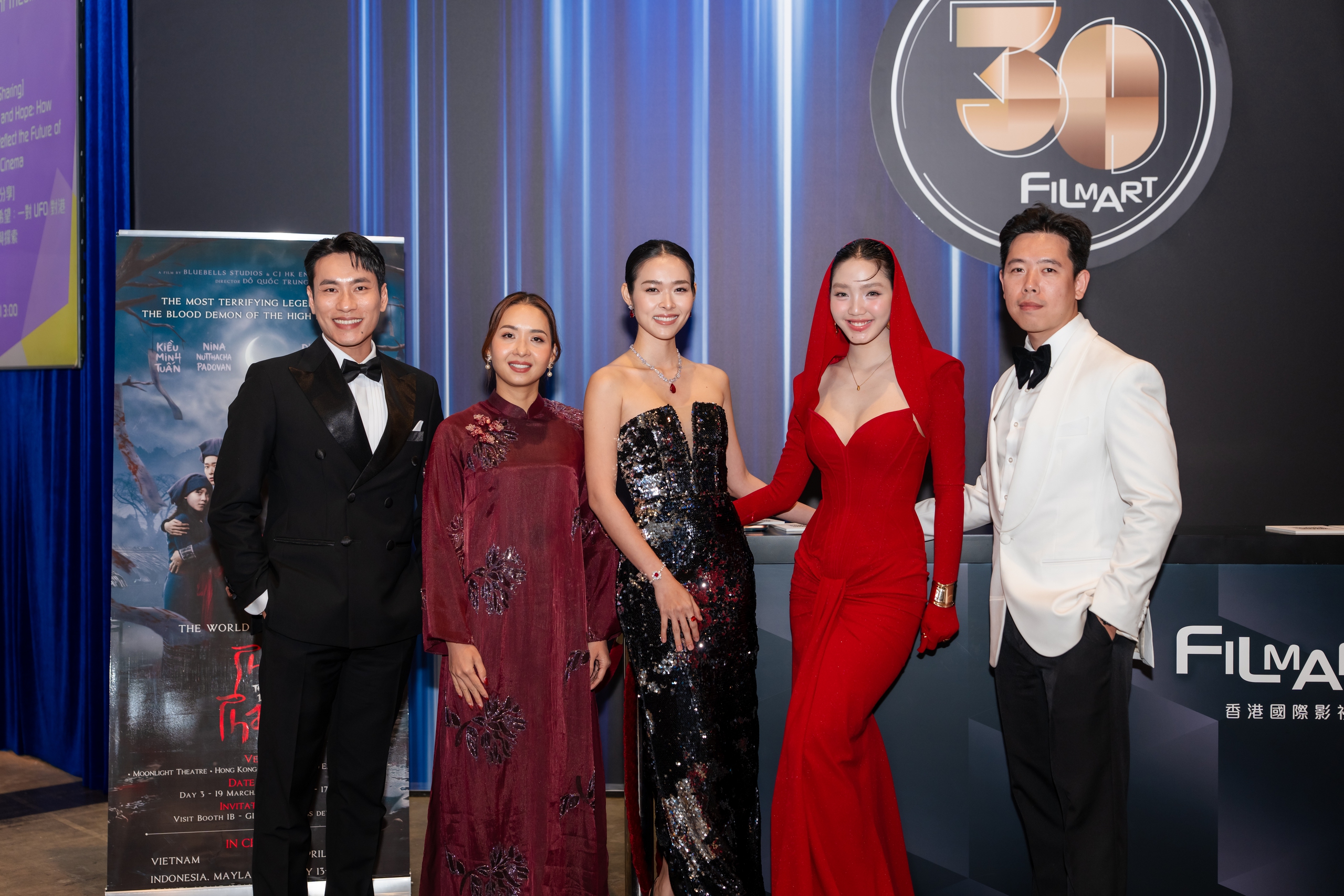 Kiều Minh Tuấn, Diệp Bảo Ngọc đẹp đôi tại Hồng Kông (Trung Quốc) - Ảnh 9.