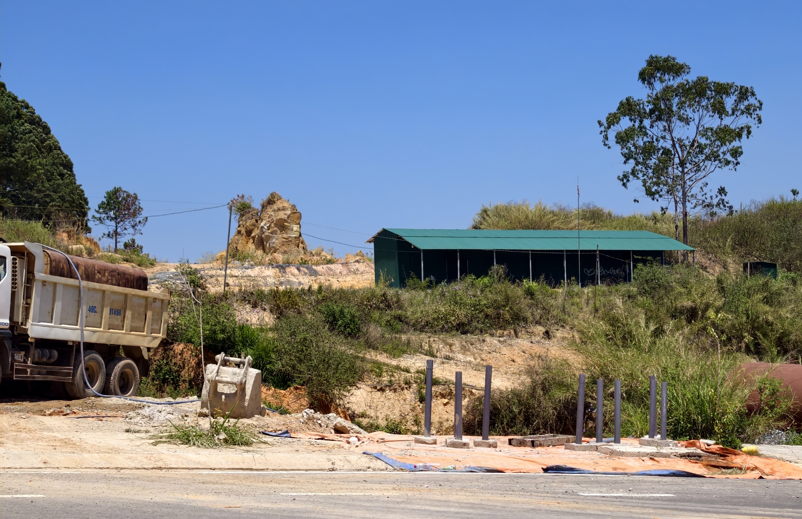 Hơn 2 thập kỷ mòn mỏi chờ đền bù - Ảnh 1.