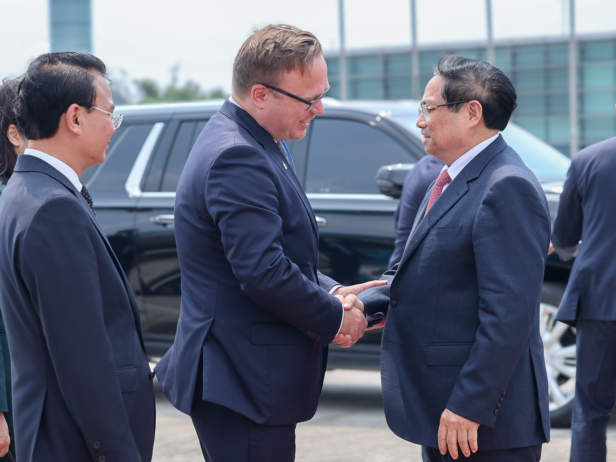 Thủ tướng Phạm Minh Chính lên đường thăm chính thức Liên bang Nga - Ảnh 1.