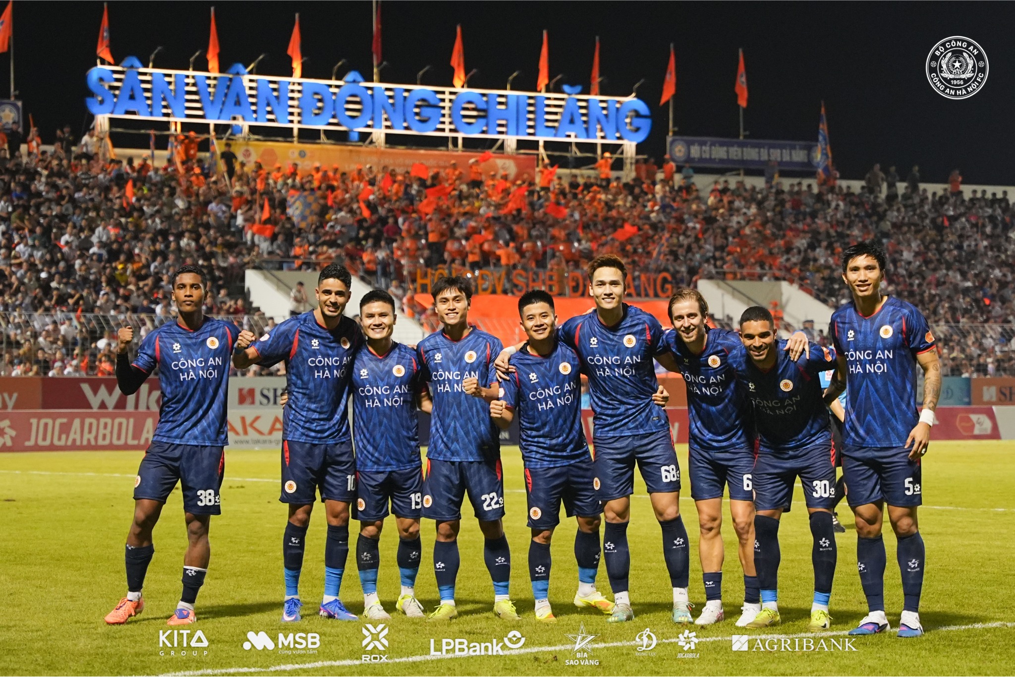 Cựu HLV tuyển Thái Lan tiếp tục chê bai nghiệp vụ trọng tài V-League - Ảnh 1.