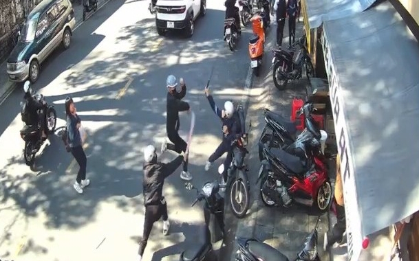 Khởi tố vụ học sinh đuổi chém nhau gây náo loạn ở Đà Lạt - Ảnh 3.