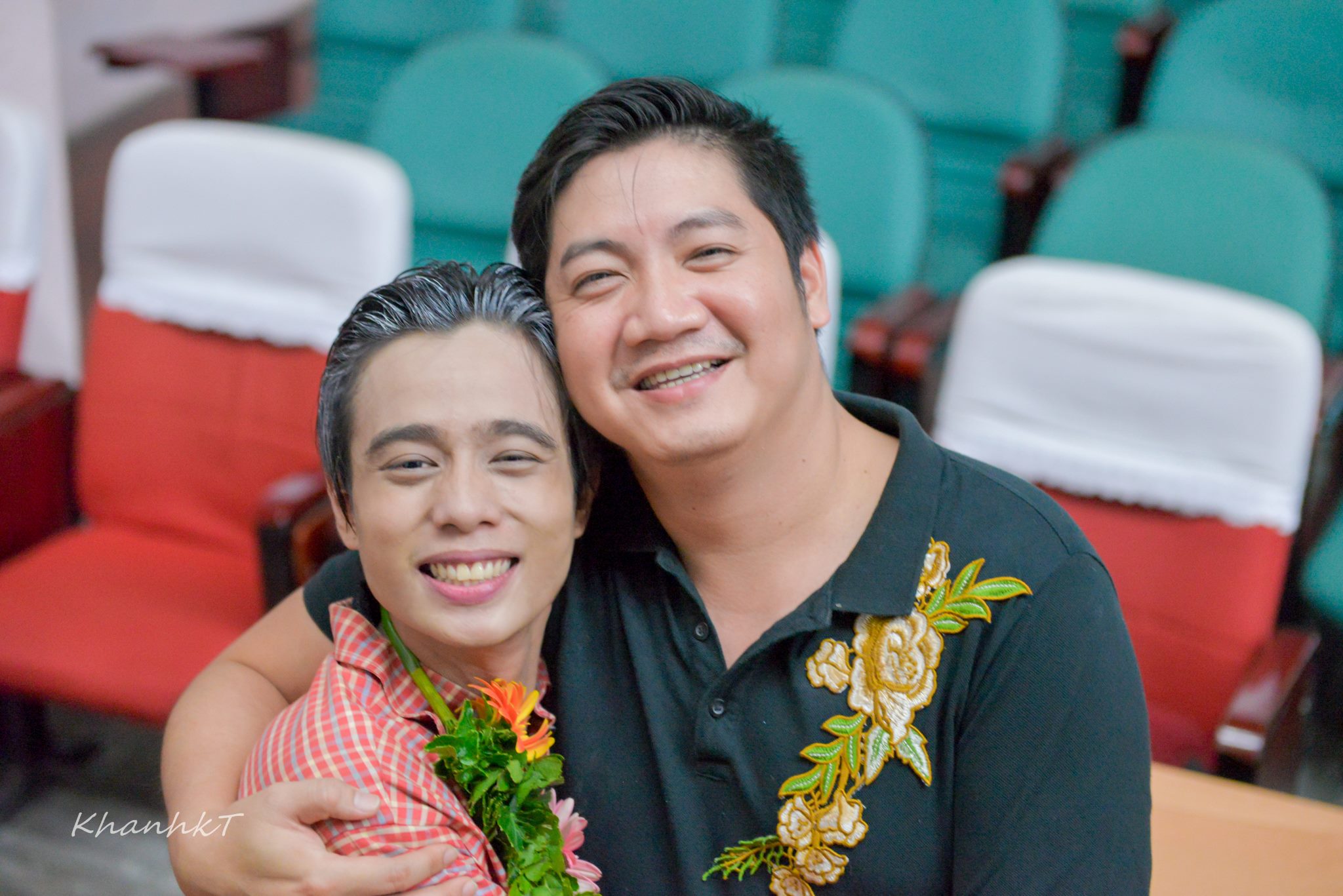 NSƯT Vũ Xuân Trang đau đáu với nghề biên kịch, ươm mầm thế hệ xem trọng ngòi bút sáng tác - Ảnh 2.