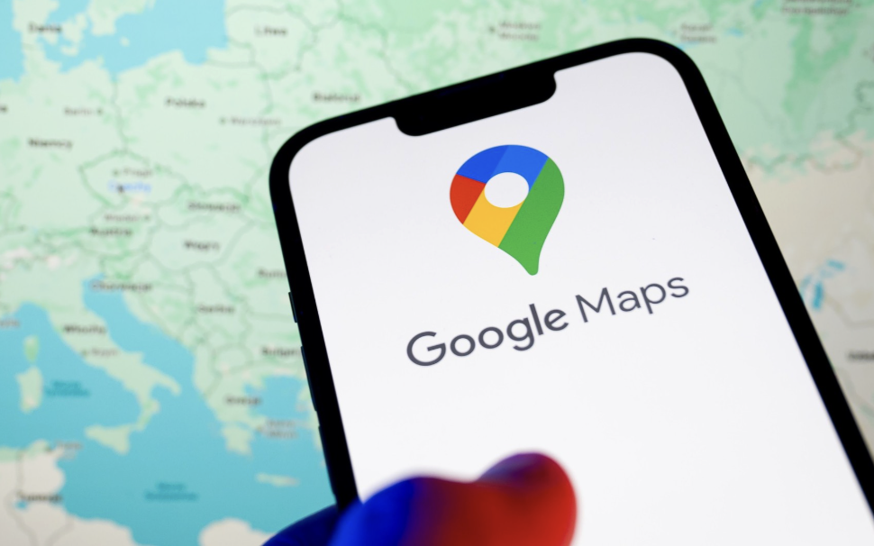 Google Maps tung t&iacute;nh năng g&acirc;y sốc, chủ xe điện sắp &ldquo;qu&ecirc;n lu&ocirc;n&rdquo; chuyện hết pin  - Ảnh 1.